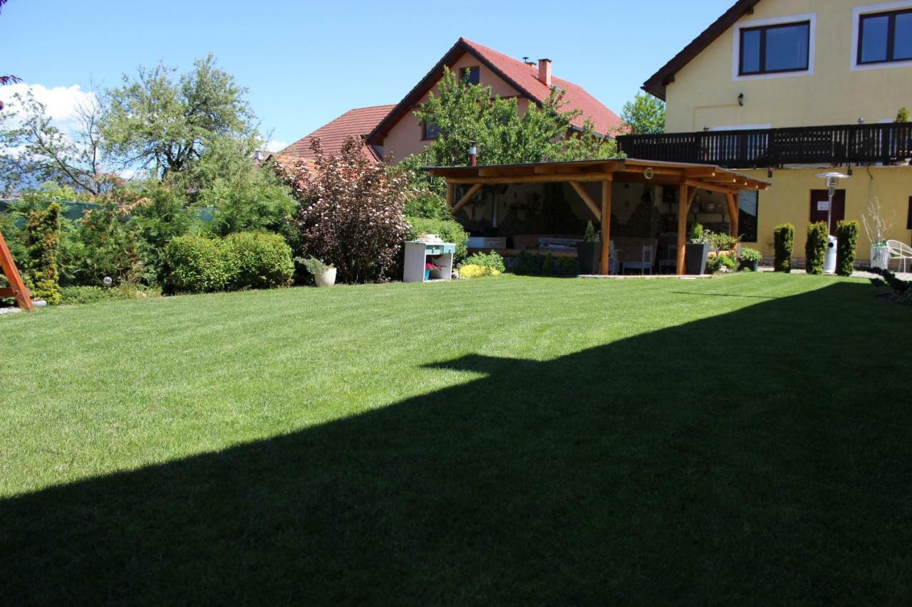 Propaganda Chalet Liptovský Mikuláš Buitenkant foto