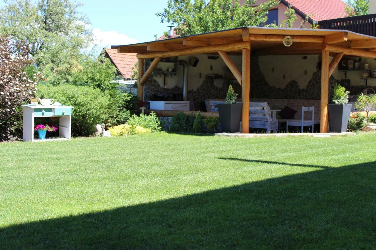 Propaganda Chalet Liptovský Mikuláš Buitenkant foto